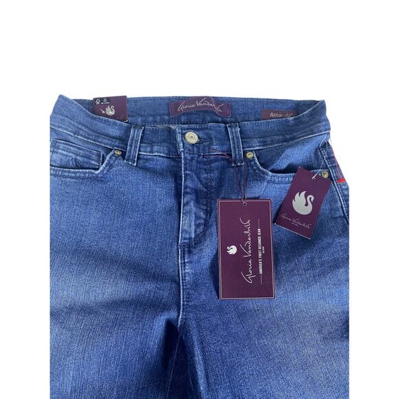 NWT women's Gloria Vanderbilt Amanda Classic Rise Supreme stretch Size 4P Jeans - Picture 3 of 9
